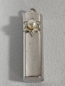 lot 83 image: Sterling Star of David wPearl Pendant
