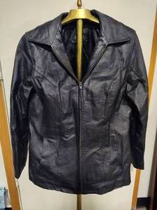 lot 155 image: Burks Bay Womens Leather Jacket (L)