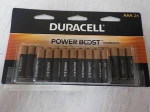 lot 31 image: 24 Duracell AAA Power Boost Batteri...