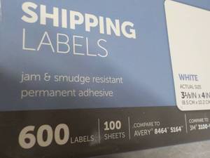 lot 49 image: 600 White Shipping Labels...