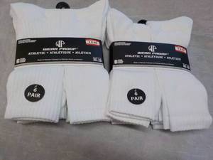lot 67 image: 12 Pair Wear Proof White Socks size...