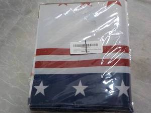 lot 83 image: 4th of July Flag Dcor...