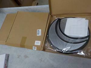 lot 131 image: 3 Moon Mirror Wall Dcor...