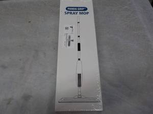 lot 132 image: Tashi Box set of 200 Sample Plastic...