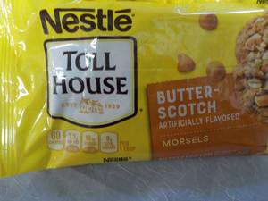 lot 175 image: 5 bags 11 oz Butterscotch Morsels...