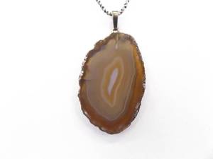 lot 24 image: .925 Sterling Silver Agate Pendant Necklace