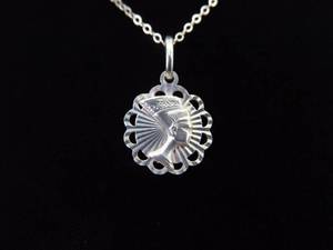 lot 39 image: .925 Sterling Silver Egyptian Queen Pendant Necklace