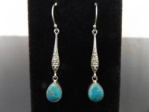 lot 83 image: .925 Sterling Silver Turquoise Cabochon Hook Earrings
