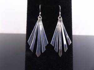 lot 96 image: .925 Sterling Silver Artisan Bar Leaf Dangle Hook Earrings