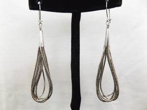 lot 95 image: .925 Sterling Silver Liquid Silver Hoop Dangle Latch Earrings