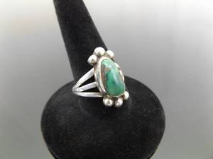 lot 61 image: .925 Sterling Silver Green Turquoise Cabochon Ring Size 6.25