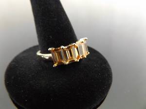 lot 69 image: .925 Sterling Silver Citrine Crystal Ring Size 8