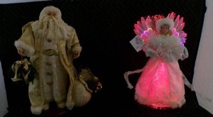lot 2 image: Vintage Dressed in All White Santa & Fiberoptic Angel