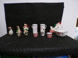 lot 4 image: Lot of 12 Christmas Matching Vintage Items