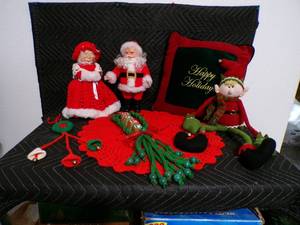lot 5 image: Vintage Christmas Items Handmade Santa & Mrs. Santa & Large Doilie & More