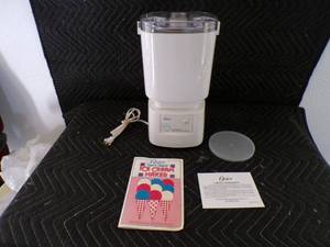 lot 24A image: Oster Quick Freeze Ice CreamFrozen Yogurt Maker