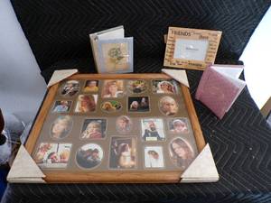 lot 68 image: Lot of 4 Everything for Photos