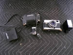 lot 42B image: Vintage 70s Minolta Hi-Matic F - 35 mm Rangefinder Film Camera