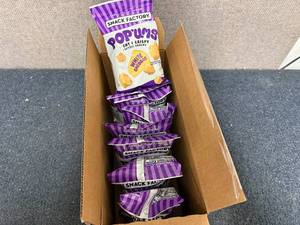 lot 160 image: 8 Bags Of Snack Factory PopUms