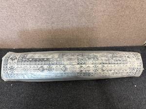 lot 4 image: 8Ft Decorative Runner Rug