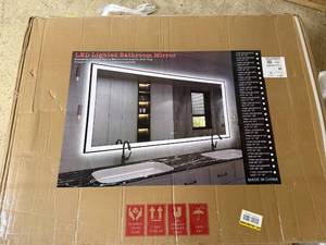 lot 29 image: 48 X 36 Led Bathroom Mirror