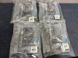 lot 45 image: 4 Hydro Flask Womens Shirts - Medium