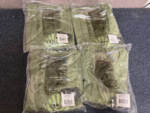 lot 51 image: 4 Hyrdo Flask Mens Shirts - Xl