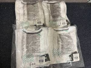 lot 54 image: 4 Hydro Flask Womens Shirts - Xl