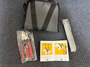 lot 69 image: Dog Grooming Kit