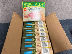 lot 164 image: 8 Packs Of Nature Valley Hot And Spicy Bars