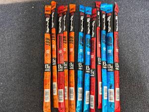 lot 211 image: 12 Jack Links Wild Snack Sticks