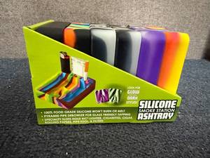 lot 83 image: 6 Pack Of Silicone Smoking Station Ashtrays
