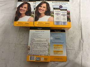 lot 357 image: 3 X 2Ct Packs Of Neutogena Spf 55 Sunscreen