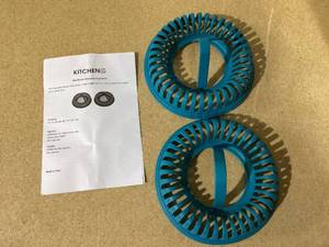 lot 353 image: LOT OF 12 PACKS OF 2 Kitchen HQ Microwave Chip Maker (24 Chip Makers)