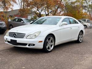 lot 9 image: 2006 MERCEDES-BENZ CLS 500 No Accidents (NO RESERVE)