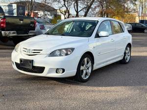 lot 21 image: 2005 MAZDA MAZDA3 S 2 Owner  No Accidents (NO RESERVE)