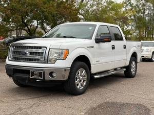 lot 31 image: 2014 FORD F-150 XLT 1 Owner  No Accidents  4x4 (NO RESERVE)