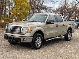 lot 23A image: 2010 FORD F-150 XLT 4x4  No Accidents (NO RESERVE)