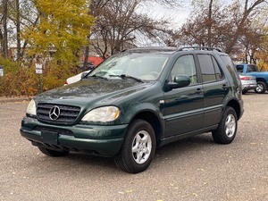 lot 32 image: 2001 MERCEDES-BENZ M-CLASS ML 320 107k Miles  All Wheel Drive  2 Owner  No Accidents (NO RESERVE)