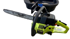 lot 5 image: Poulan 2150 Super Clean 18 Inch Chainsaw with Case