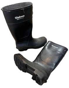 lot 51 image: LaCrosse Black Rubber Work Boots Made in USA (Mens Size 10)