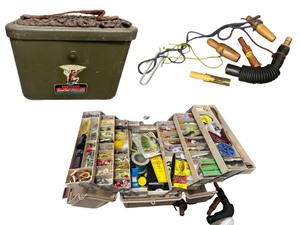 lot 109 image: Vintage Scotsman Shell Box, Tackle Boxes, Lures, and Hunting Calls Collection