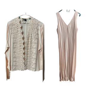 lot 148 image: Size 14 Ladies Sleeveless Dress and Lace Trim Jacket Set