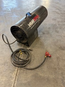 lot 145 image: HeatStar 250-400,000 BTU Torpedo Heater