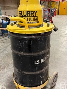 lot 90 image: Dustless Technologies Slurry Vacuum