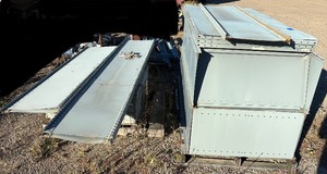 lot 152 image: Metal shelving various lengths