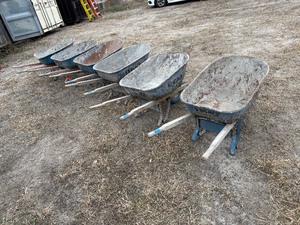 lot 198 image: (6) wheelbarrows