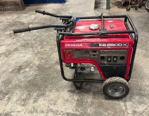 lot 89 image: Honda EB 6500X gas generator