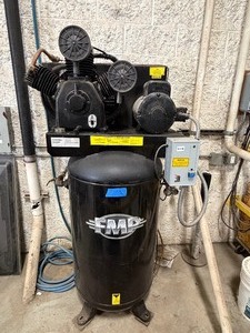 lot 70A image: C-Aire Air compressor Model F075V0801230FP powered by Leeson motor.