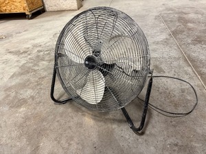 lot 188 image: Utilitech 20-inch 3-speed high-velocity floor fan, Model SFC1-500B